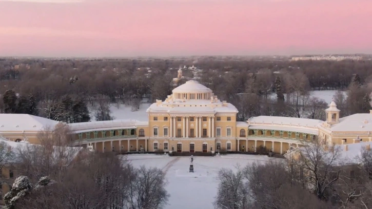 Павловский парк можно будет бесплатно посетить в новогоднюю ночь 