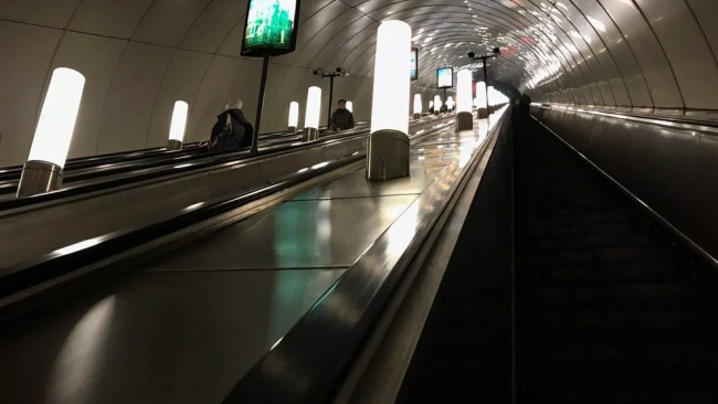 Станцию метро "Черная речка" открыли на вход