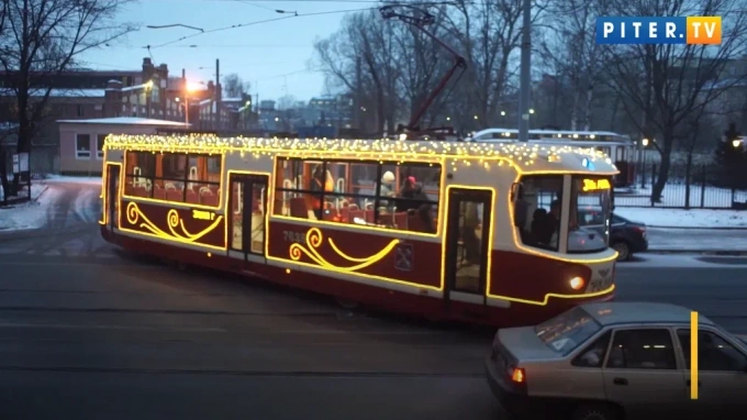 На дороги Петербурга вышли 