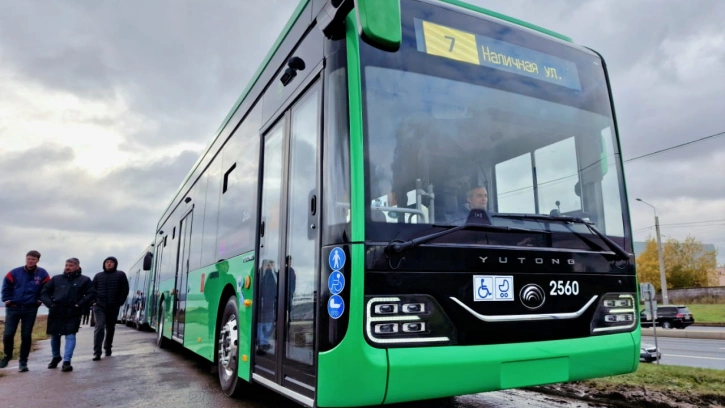 В Петербурге проведут испытания двух новых электробуса