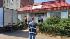 Сотрудники ККИ снесли незаконный торговый павильон в Приморском районе
