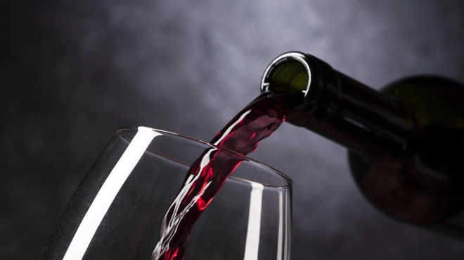 Один бокал вина может вызвать нарушение сердечного ритма 