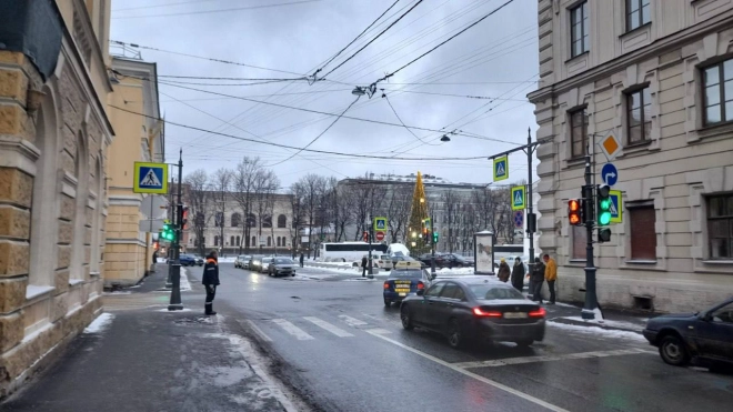 На пересечении Почтамтского переулка и улицы Якубовича установили светофор