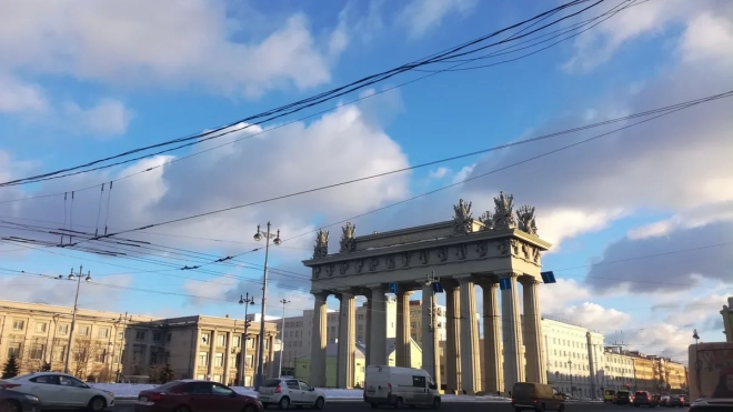 В Петербурге в понедельник ожидаются снегопад и гололедица