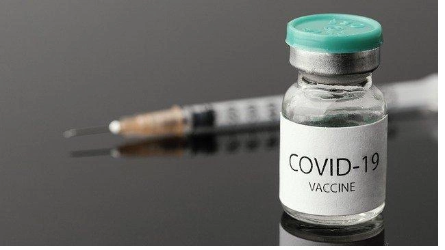 Новые пункты вакцинации открылись сразу в трех ТЦ Петербурга 