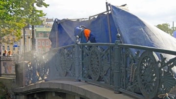 На Нижнем Лебяжьем мосту приступили к ремонту