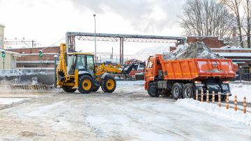 За неделю с улиц Петербурга убрали более 138 тысяч кубометров снега