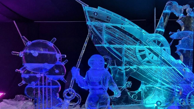 До 2 марта в парке "Остров фортов" проходит выставка скульптур из льда "КроншЛед"