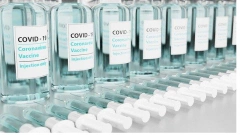 AstraZeneca заработала более $1 млрд на продаже вакцины от COVID-19