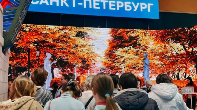 На выставке "Россия" можно отправиться в путешествие по Петербургу