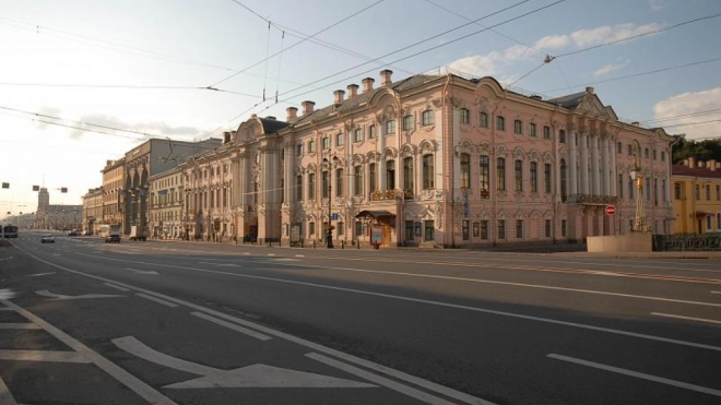 Строгановский дворец 21 января можно посетить бесплатно