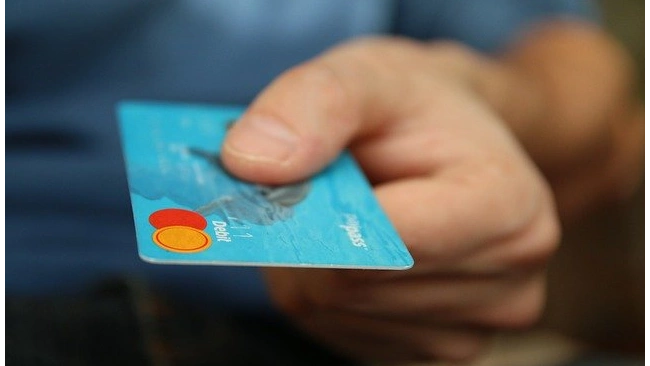 Спрос на кредитные карты в Петербурге вырос на 40%