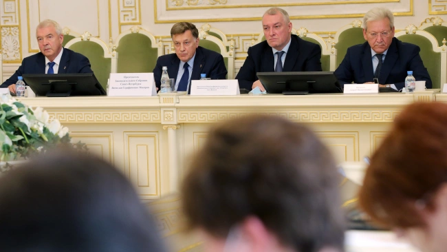 В Мариинском дворце стартовали "нулевые чтения" проекта бюджета на 2022 год