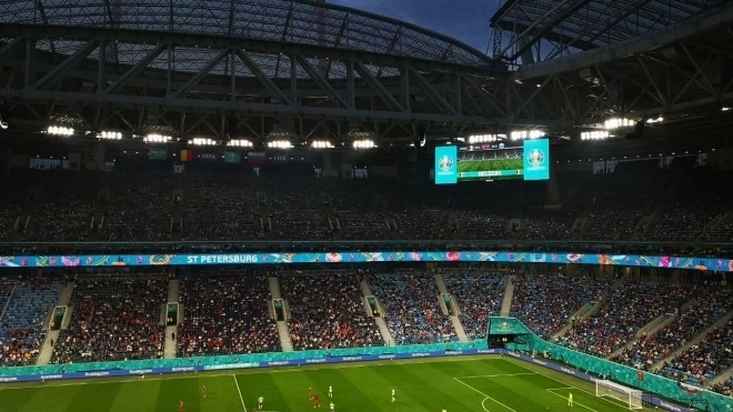 Суд Петербурга оштрафовал болельщицу ЕВРО-2020, занявшую чужое место на стадионе