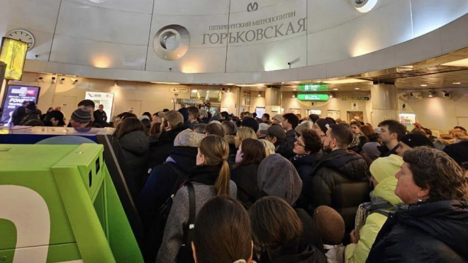 В Петербурге ограничили вход в вестибюли на пяти станциях метро