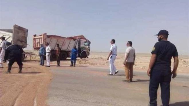 В Египте при столкновении автобуса и грузовика 12 человек погибли