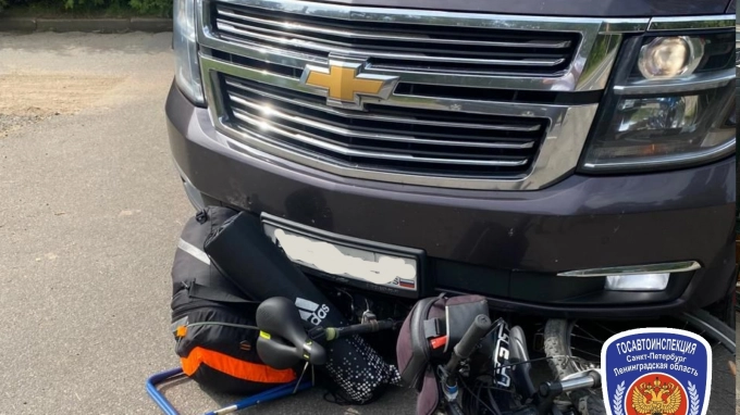 В посёлке Солнечное 56-летняя велосипедистка попала под колёса Chevrolet