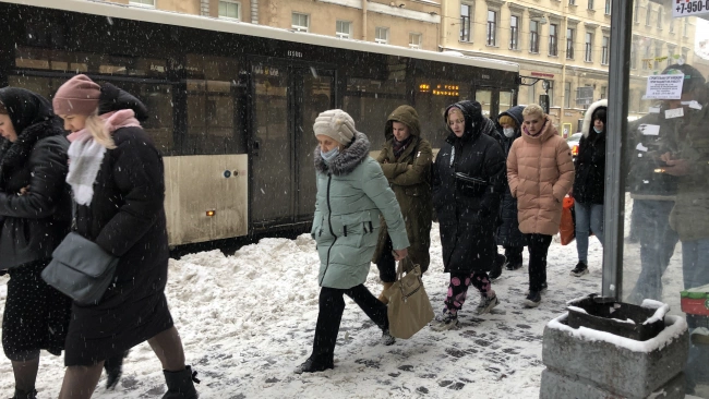 В среду погоду в Петербурге будет определять теплый атмосферный фронт