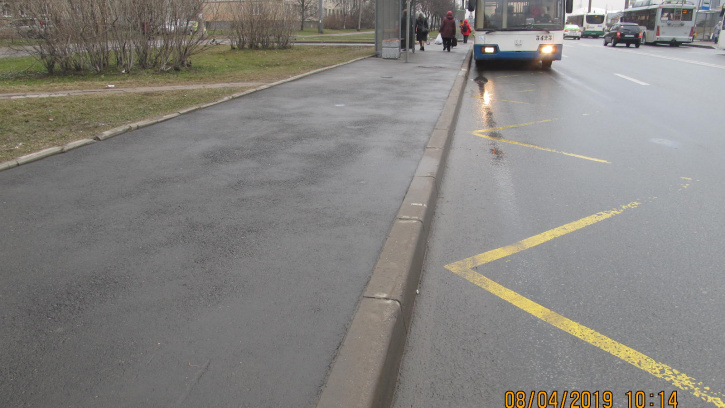 В Петербурге после зимы очищено 600 улиц: работа продолжается В Петербурге после зимы очищено 600 улиц: работа продолжается