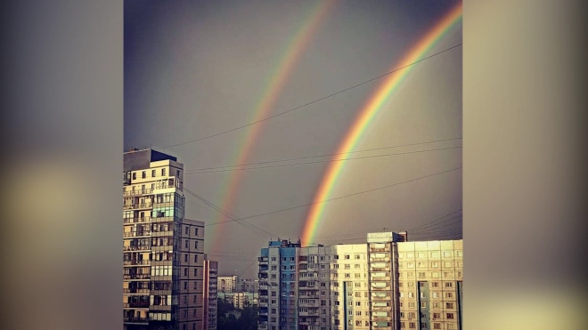 Двойная радуга появилась над Петербургом