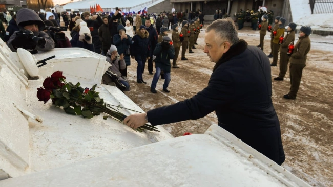 Дрозденко отдал дань памяти героям, совершившим прорыв блокады Ленинграда 