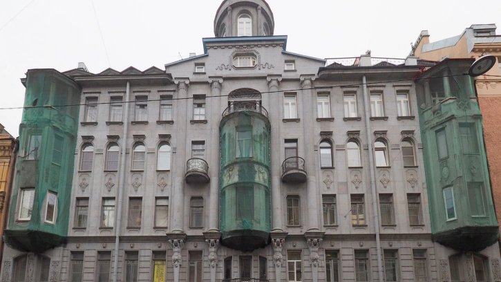 Дом Александра Васильева в Петербурге признан региональным памятником