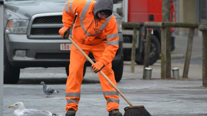 За неделю выходных петербургские улицы очистили от 2,3 тысяч тонн смета 