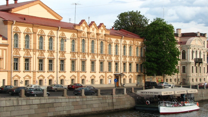 Строительное бюро “Жилстрой” займется реставрацией здания Центральной библиотеки Маяковского 