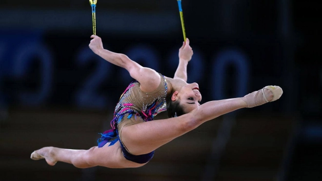 Губернатор Петербурга поздравил гимнастку Дину Аверину с серебряной медалью на Олимпийских играх