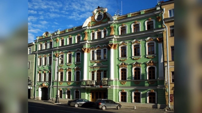 ВТБ продает бывшее здание головного офиса в Петербурге