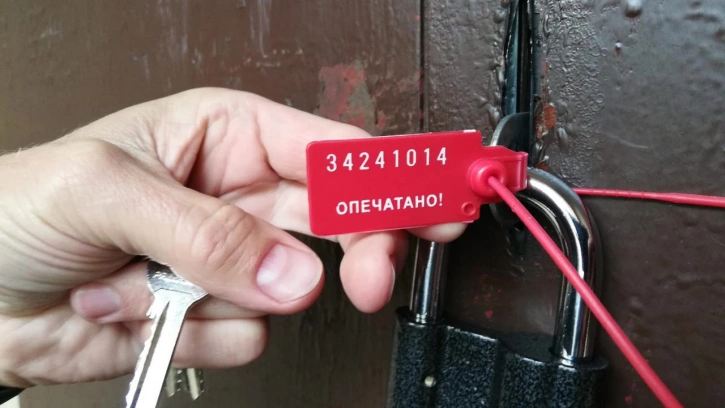 В Петербурге за сутки закрыли семь незаконно занимаемых объектов нежилого фонда