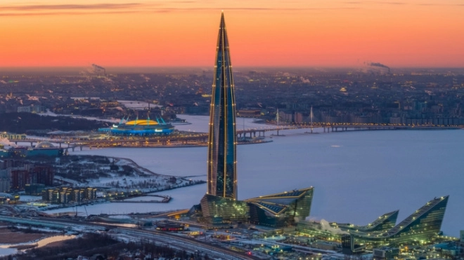 "Газпром" сменит прописку с Москвы на Петербург 