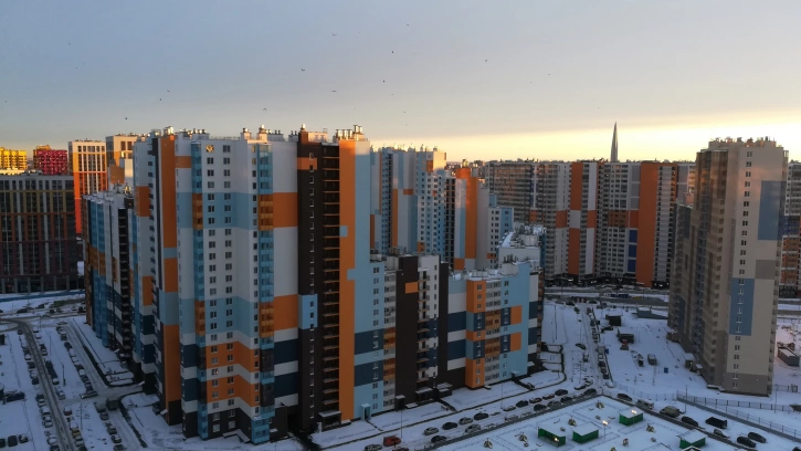 Петербург выделит 96 млрд рублей на улучшение жилищных условий городских очередников