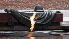 Путин поддержал идею сделать бесплатным газ для работы мемориалов "Вечного огня"