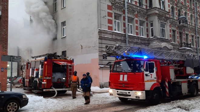 В пожаре на Коломенской улице погибла женщина