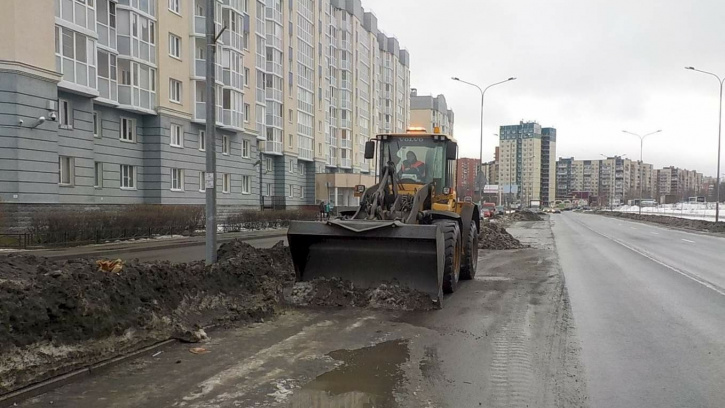 С улиц Петербурга вывезли 3 миллиона кубометров снега С улиц Петербурга вывезли 3 миллиона кубометров снега