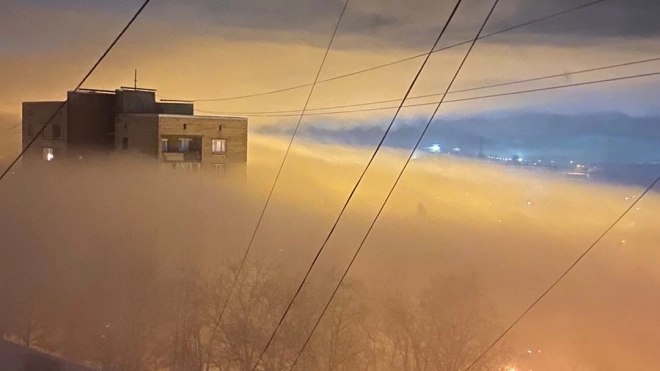 Утром на Петербург опустился туман с видимостью 500 метров