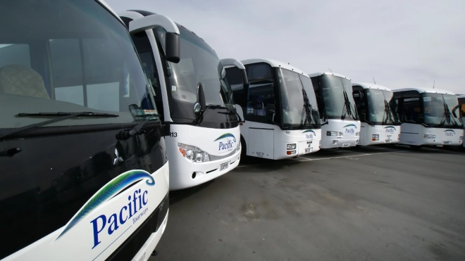 На финской границе из автобуса высадили шестерых российских туристов