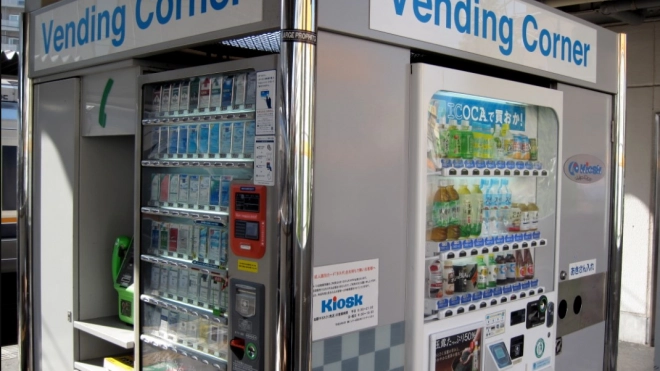 Петербуржцы смогут купить еду и напитки "Буше" в автоматах