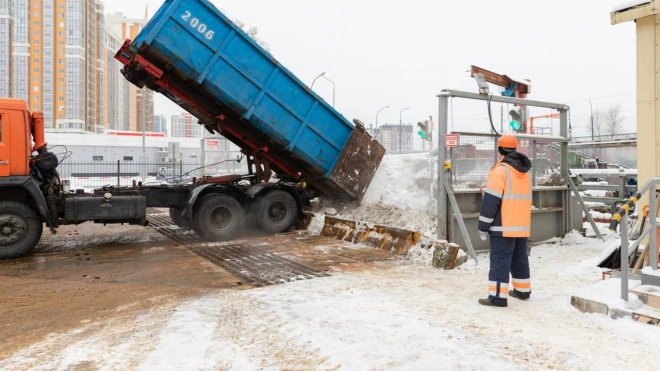 С начала зимы в Петербурге утилизировали более 3 миллионов кубометров снега 