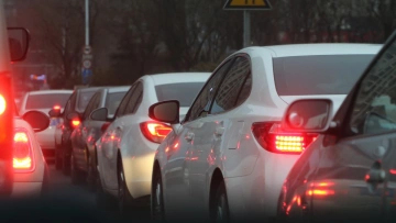 Петербуржцев предупреждают о пробках на въезде в аэропорт 28 июня