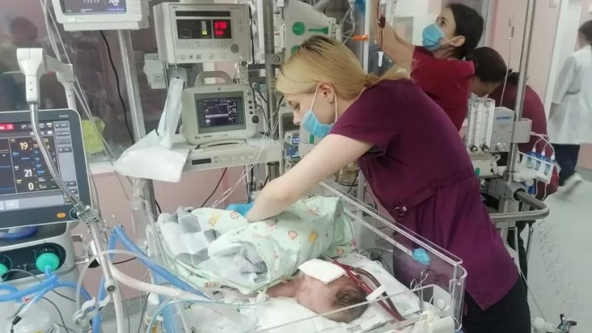 Петербургские врачи спасли новорождённого из Чечни
