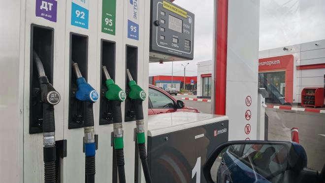 В ФАС связали рост цен на бензин с резким похолоданием