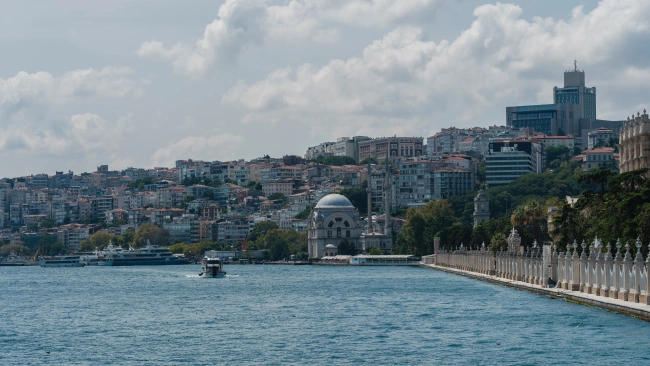 Офис и коворкинг "Яндекса" заработают в Стамбуле