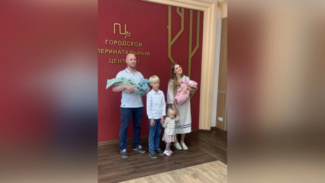 В Петербурге 23 августа родлись тройняшки