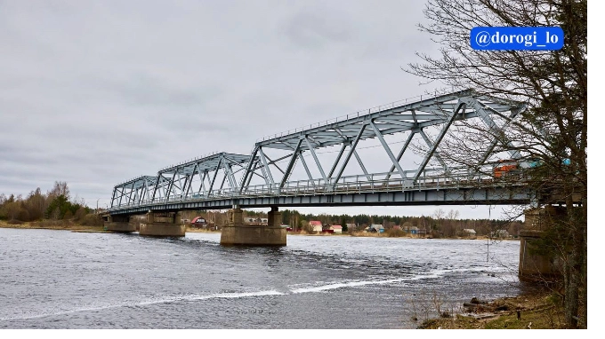 В Усть-Луге начался капитальный ремонт моста 
