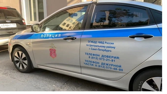 На Советском проспекте полицейские нашли наркотики в автомобиле 