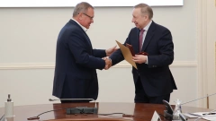 Глава ВТБ Андрей Костин награжден почетным знаком "За заслуги перед Санкт-Петербургом"