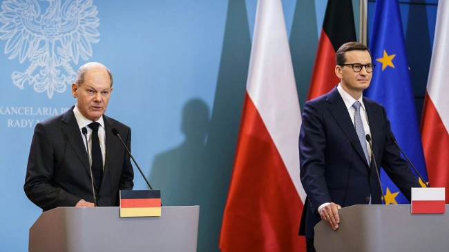 Премьер Польши назвал утопией положения о федерализации Европы в коалиционном соглашении ФРГ