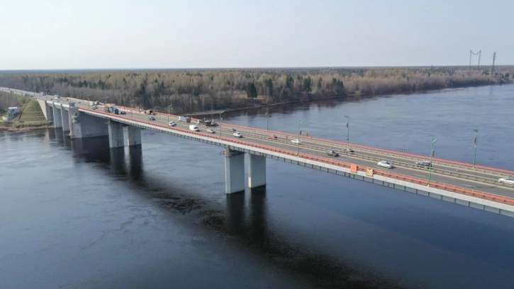 Разводка Ладожского моста перекроет движение транспорта 1 сентября на трассе "Кола"